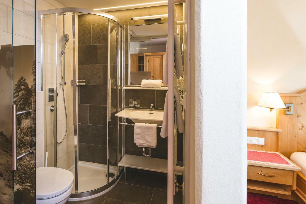 Hotel Garni Tirol Ladis Eksteriør bilde
