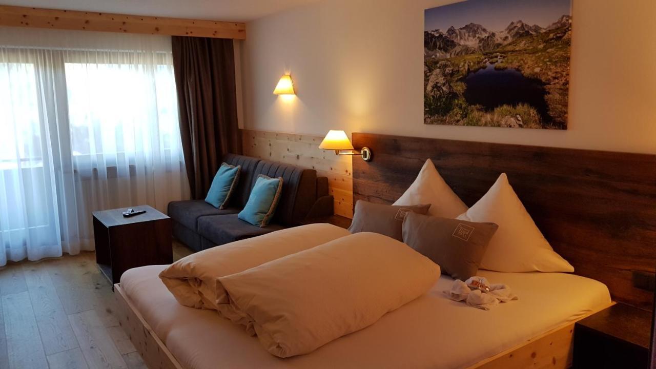 Hotel Garni Tirol Ladis Eksteriør bilde